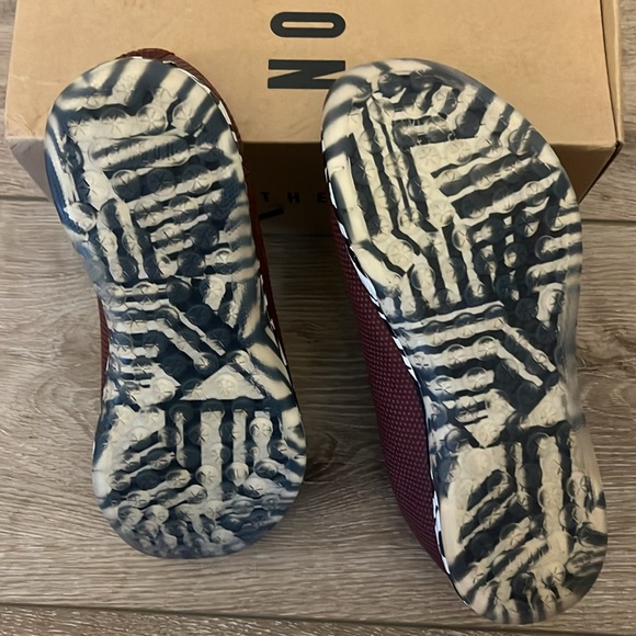 NOBULL trainer. Size 6 - Picture 3 of 5